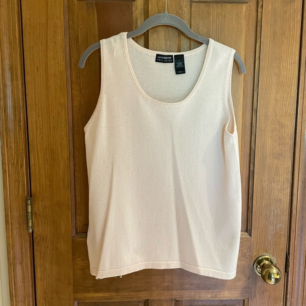 Delicate Knitted Vest